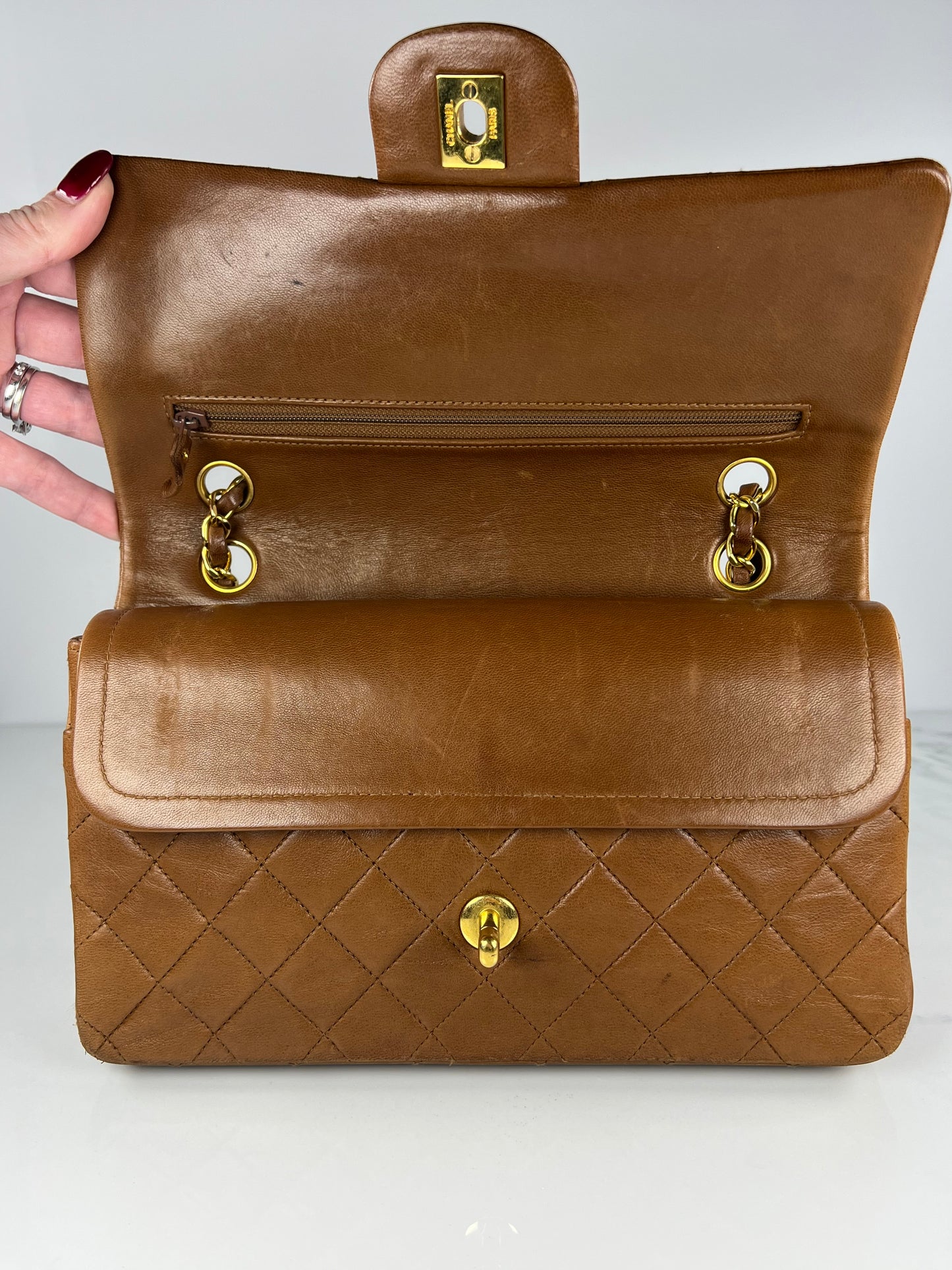 Vintage Camel Medium Classic Double Flap