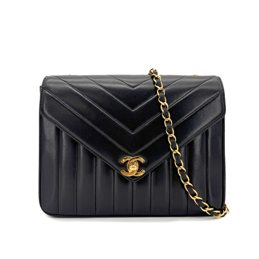 Vintage Chevron Quilted Envelope Flap