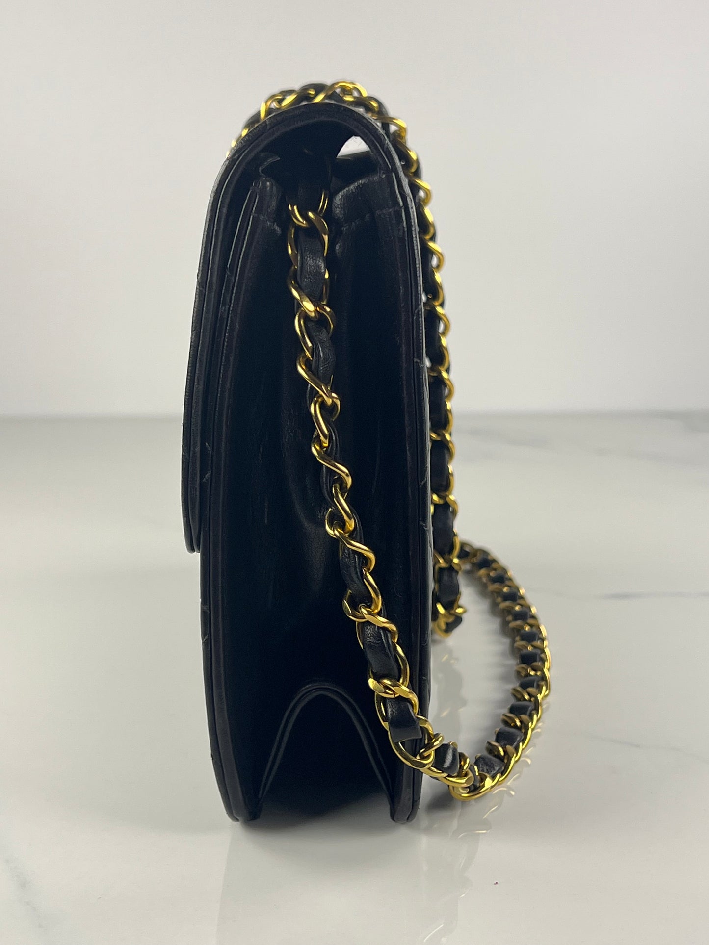 Vintage Classic Shoulder Bag with Pushlock