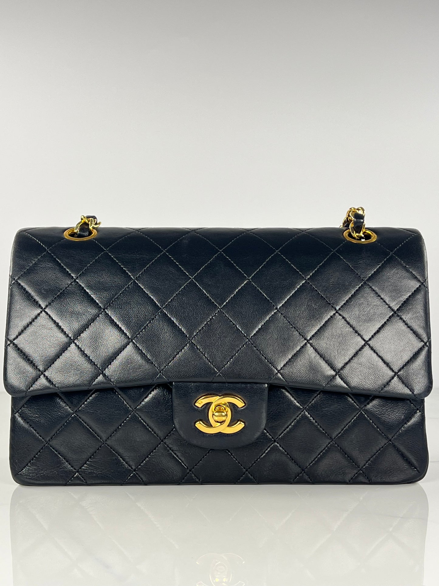 Black Vintage Medium Classic Flap