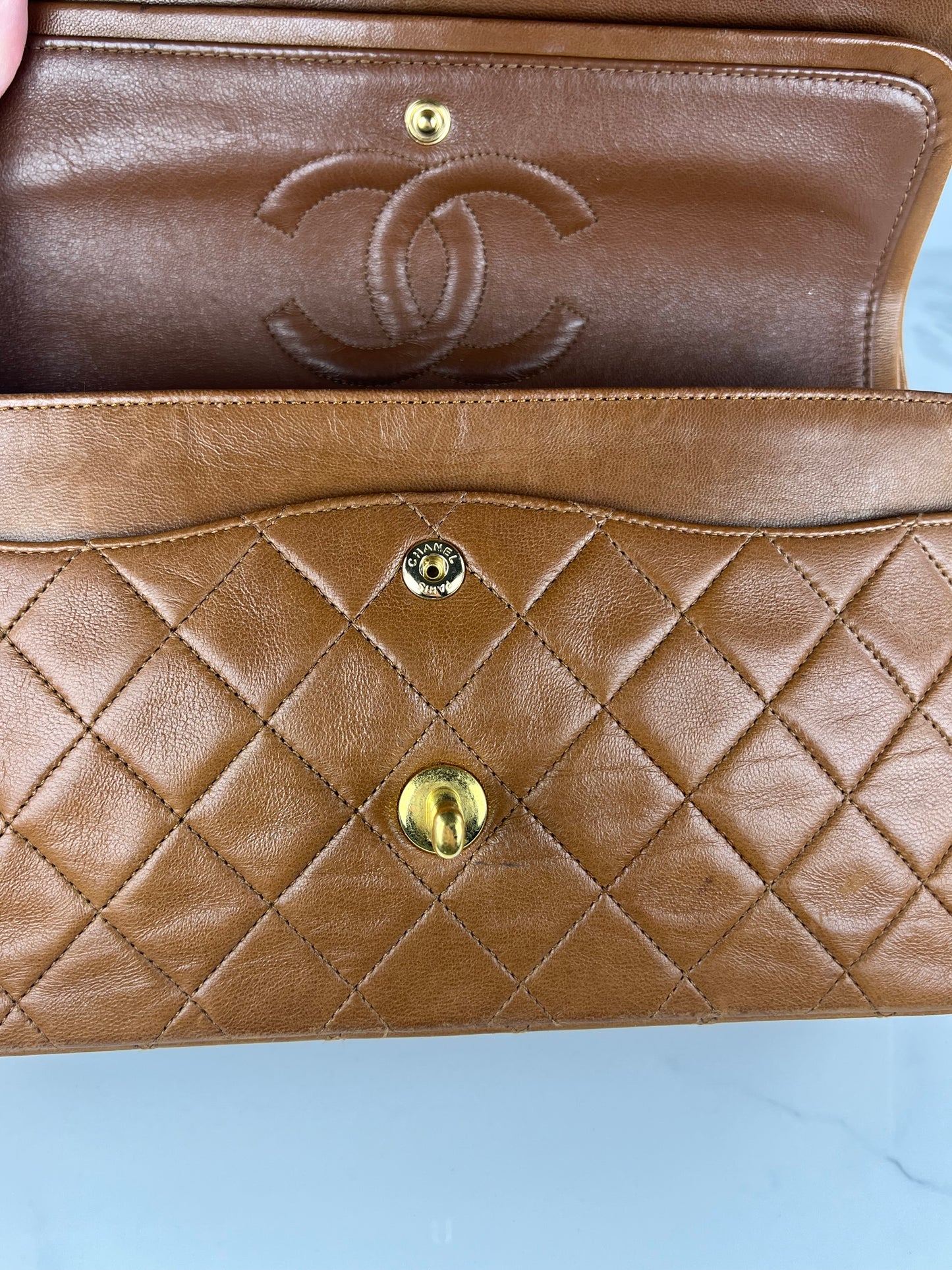 Vintage Camel Medium Classic Double Flap