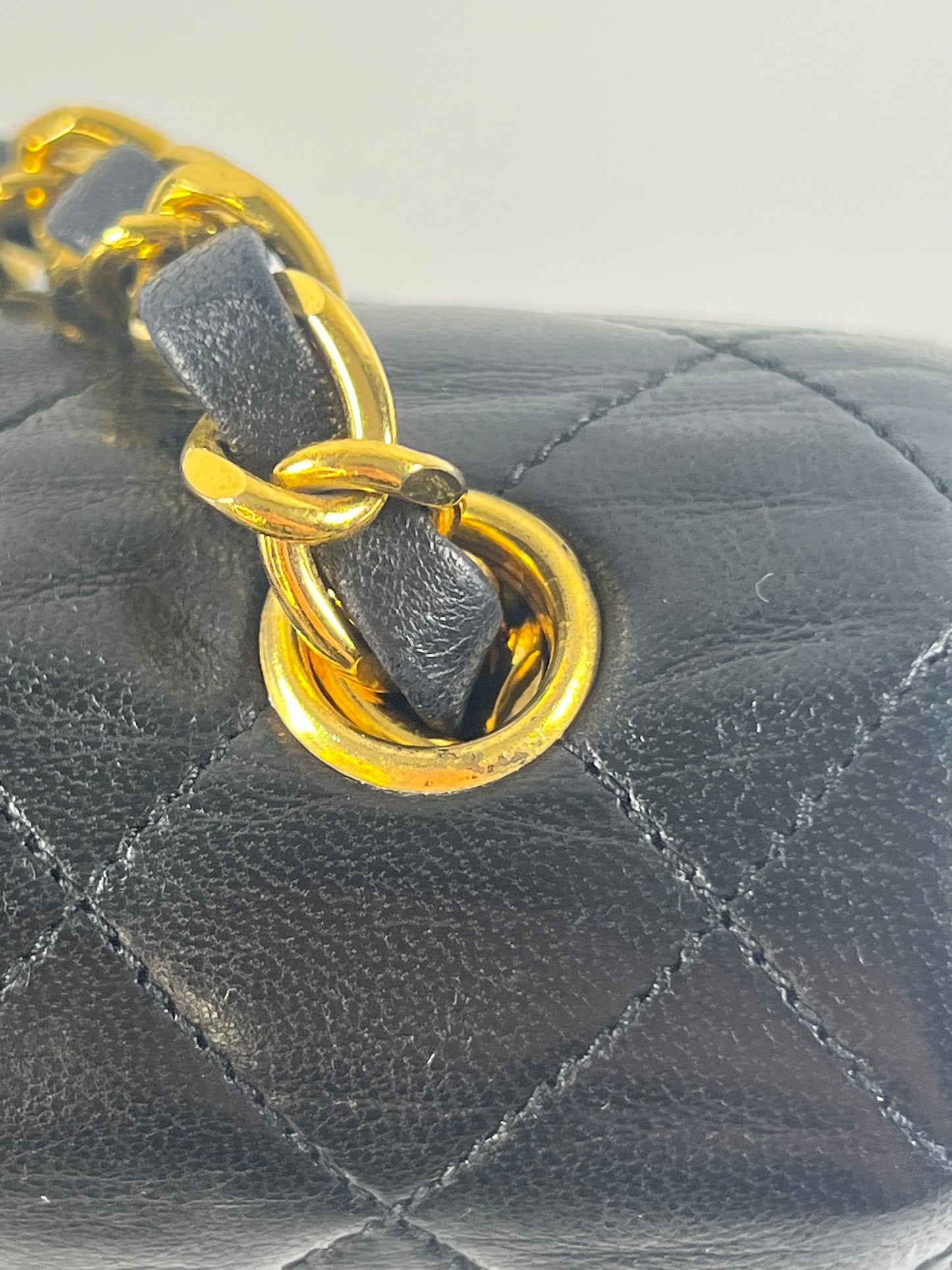 Mini Single Flap with Encircled Turnlock