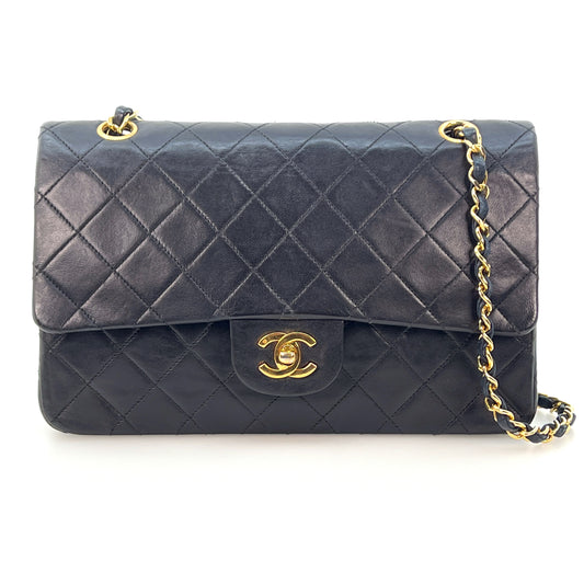 Vintage Medium Classic Flap - Black Lambskin