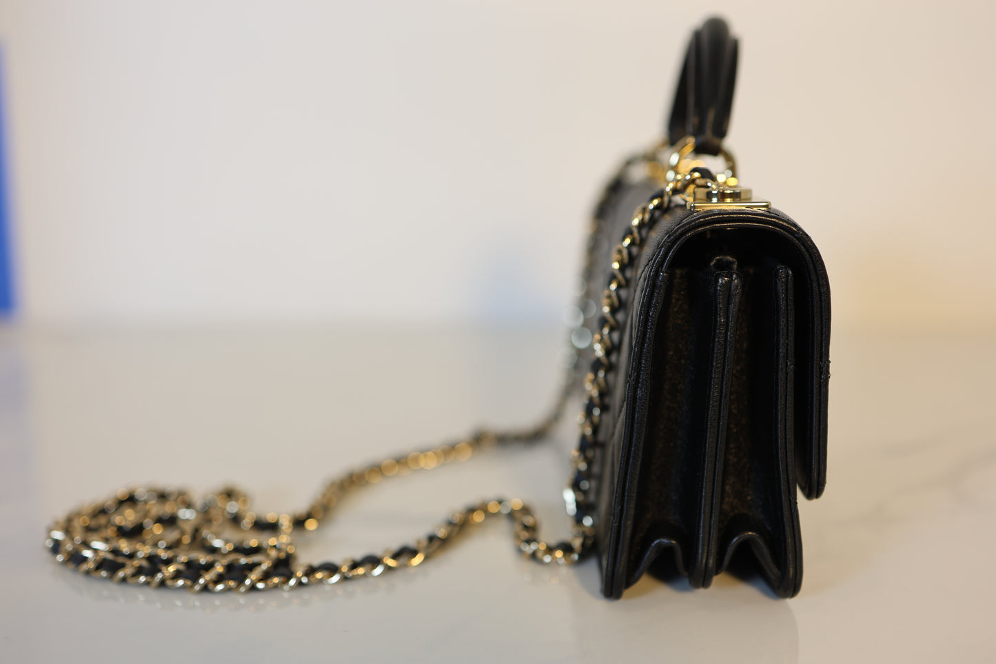 Trendy Phone Holder on Chain