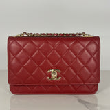 Red Trendy Wallet on Chain