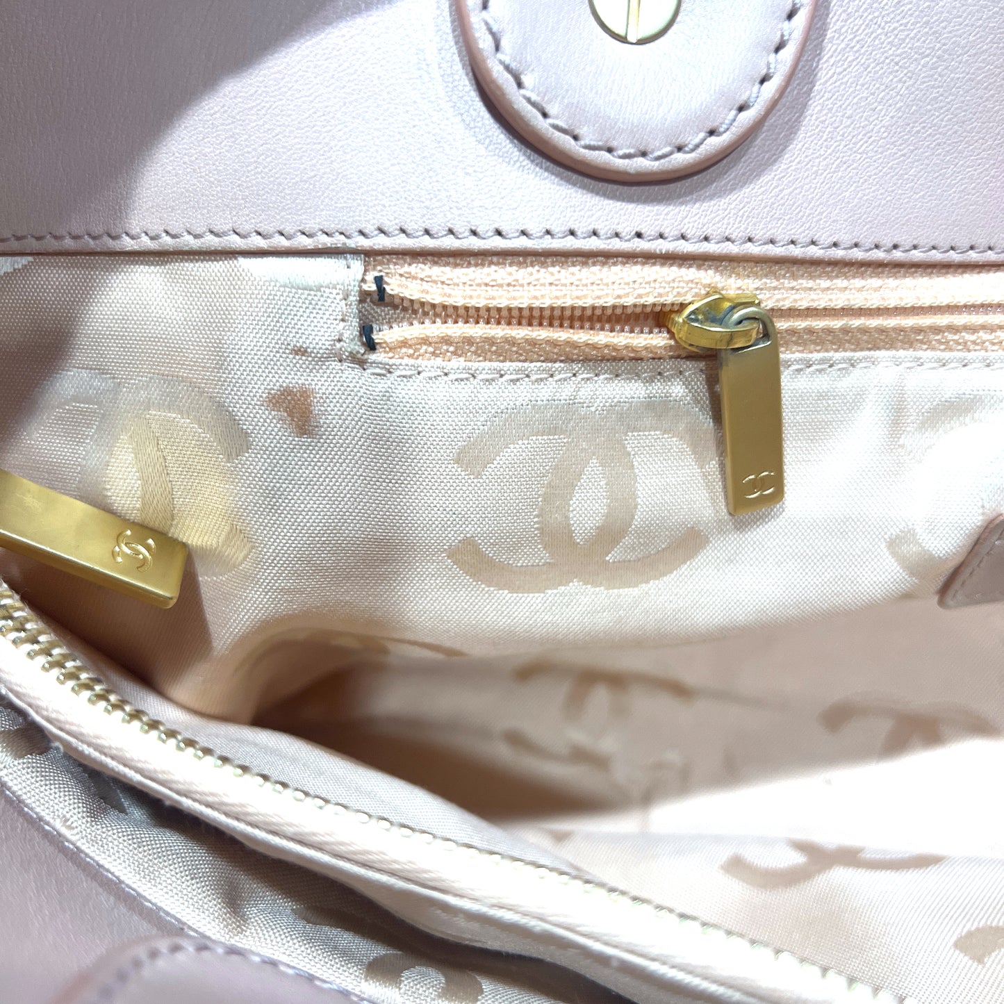 Vintage Pink Raffia Tote