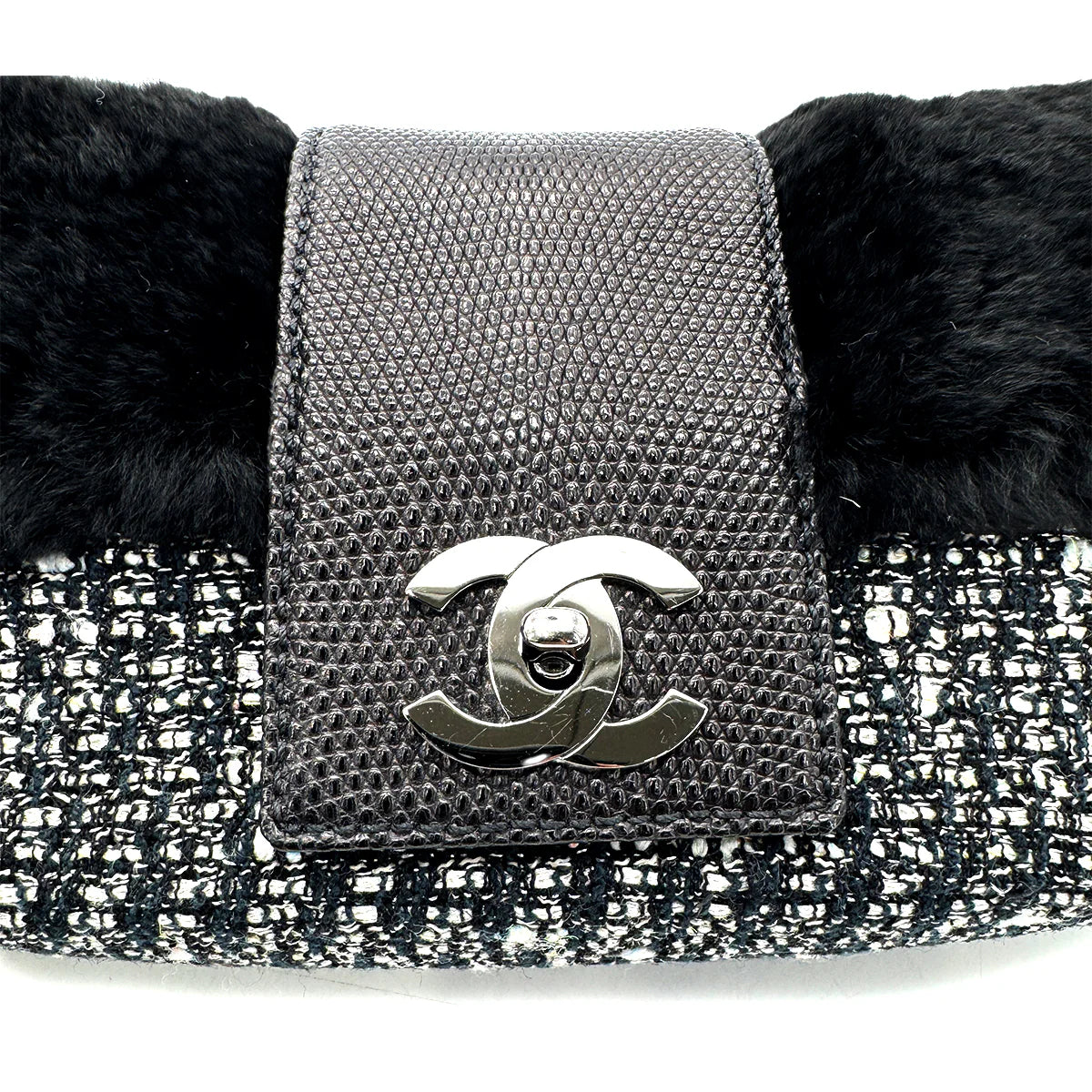 Vintage Winter Flap - Black Tweed