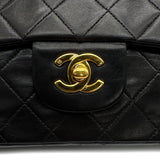 Vintage Medium Classic Flap - lambskin - Black Lambskin